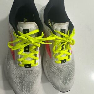 Brooks Black and White Running Shoes